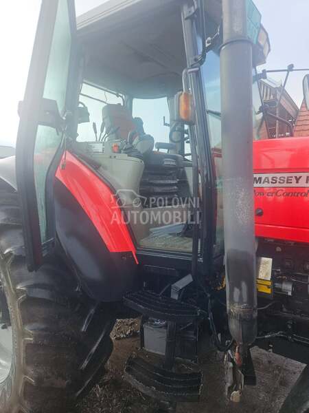 Massey Ferguson 8220