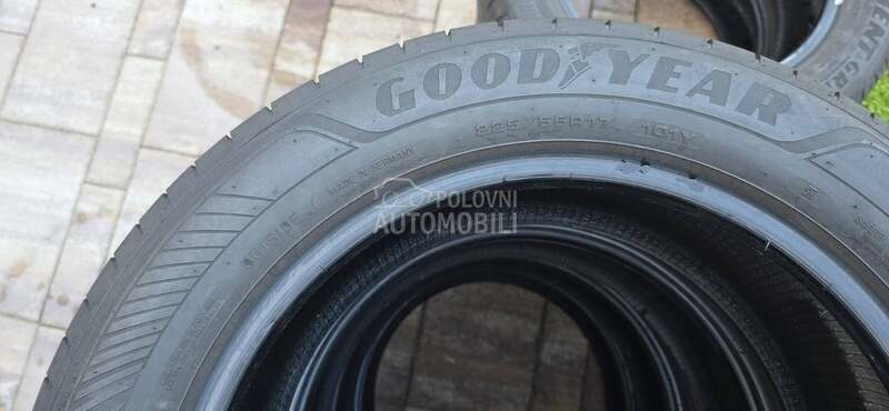 Goodyear 225/55 R17 Letnja