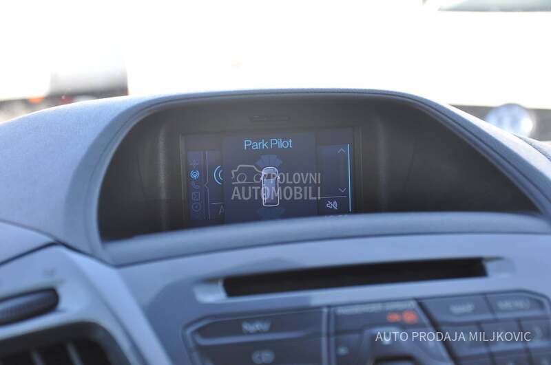 Ford Transit Custom 8 MESTA