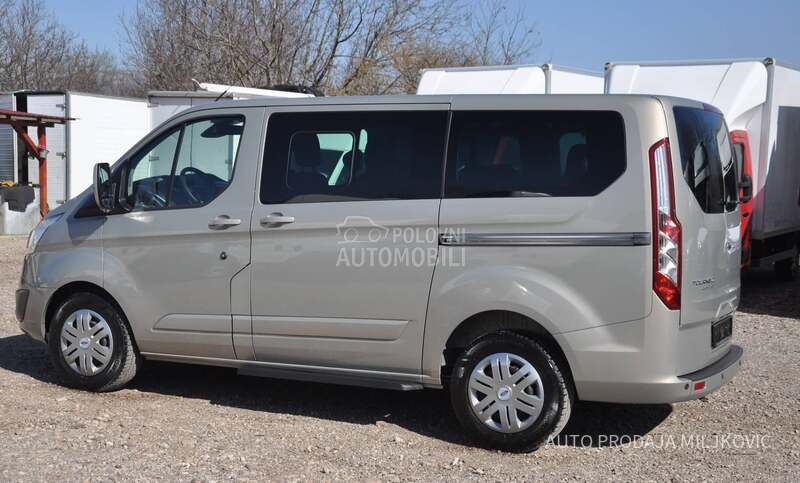 Ford Transit Custom 8 MESTA
