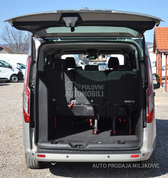 Ford Transit Custom 8 MESTA