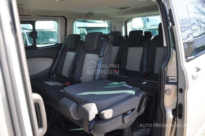 Ford Transit Custom 8 MESTA