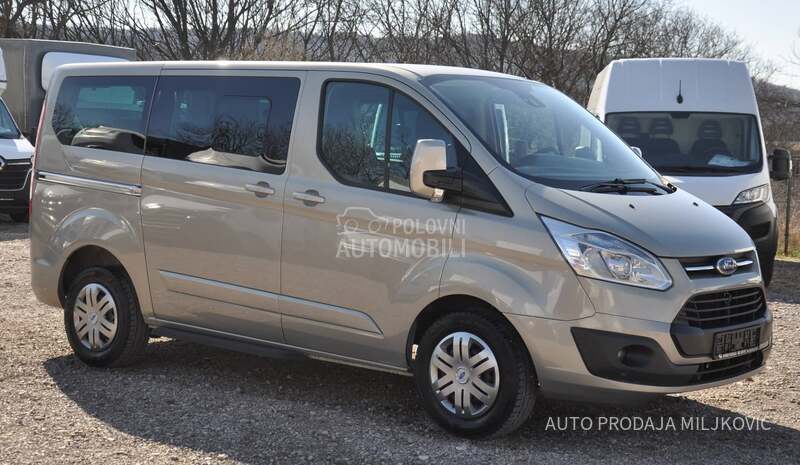 Ford Transit Custom 8 MESTA