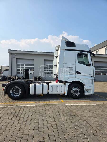 Mercedes Benz ACTROS 1845