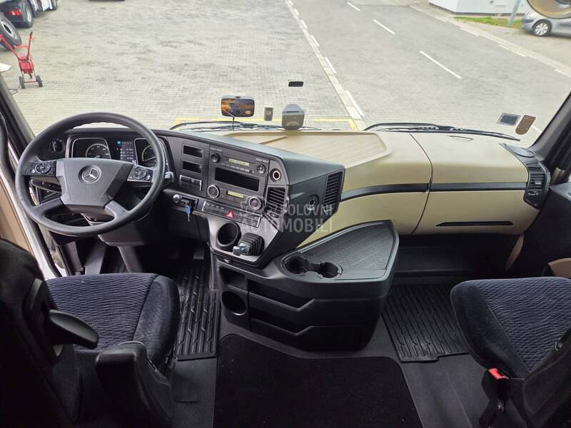 Mercedes Benz ACTROS 1845
