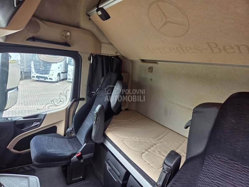 Mercedes Benz ACTROS 1845