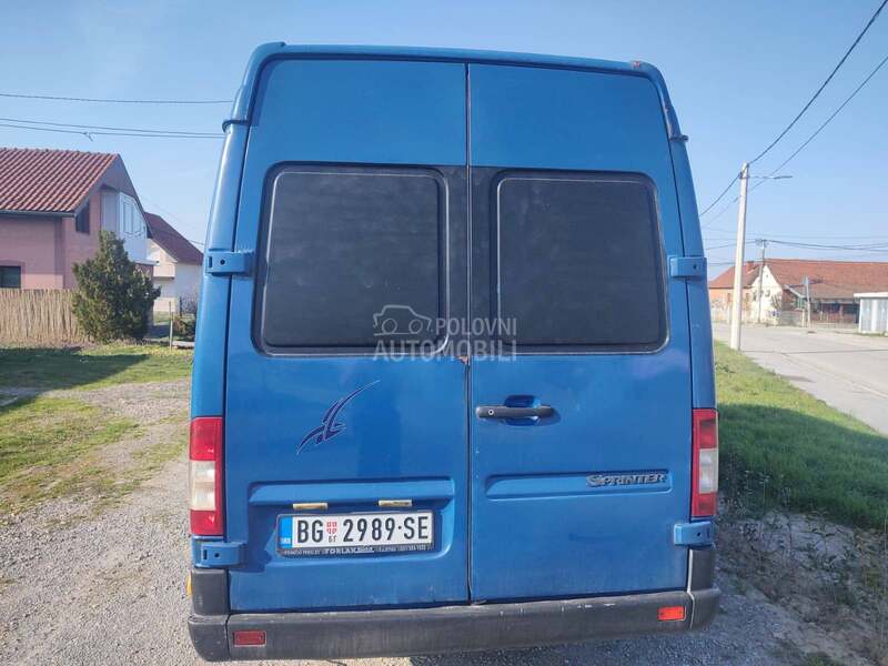 Mercedes Benz sprinter