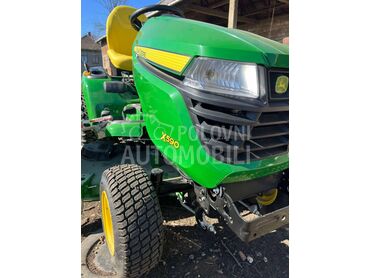John Deere x590