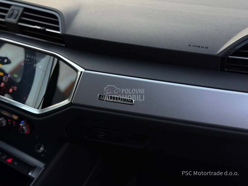 Audi Q3 Sport/Black/Matrix