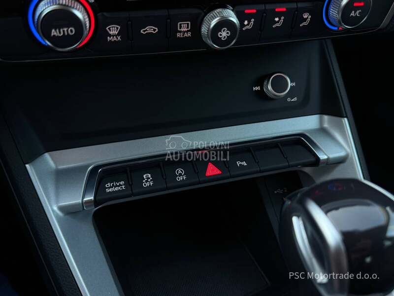 Audi Q3 Sport/Black/Matrix