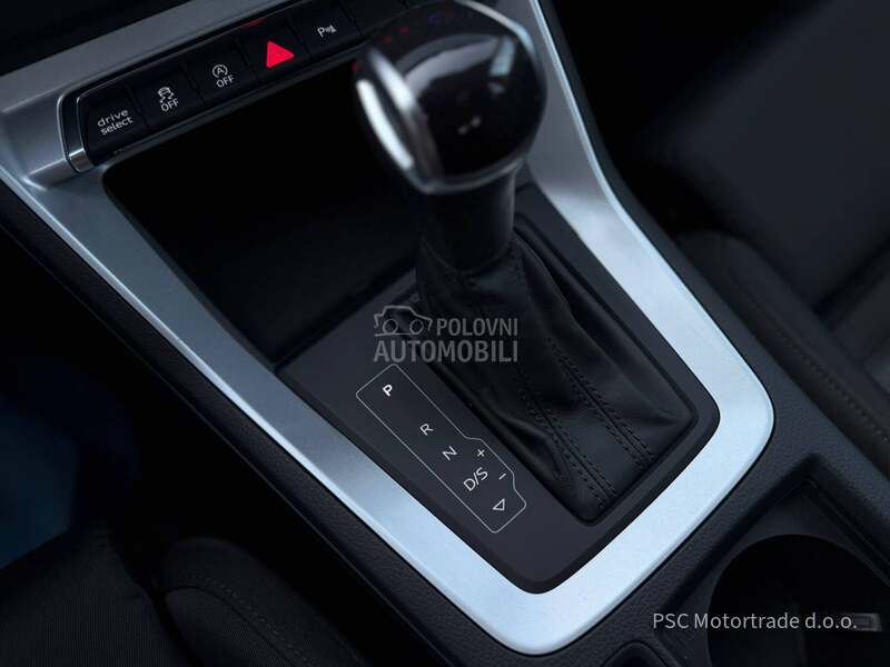 Audi Q3 Sport/Black/Matrix