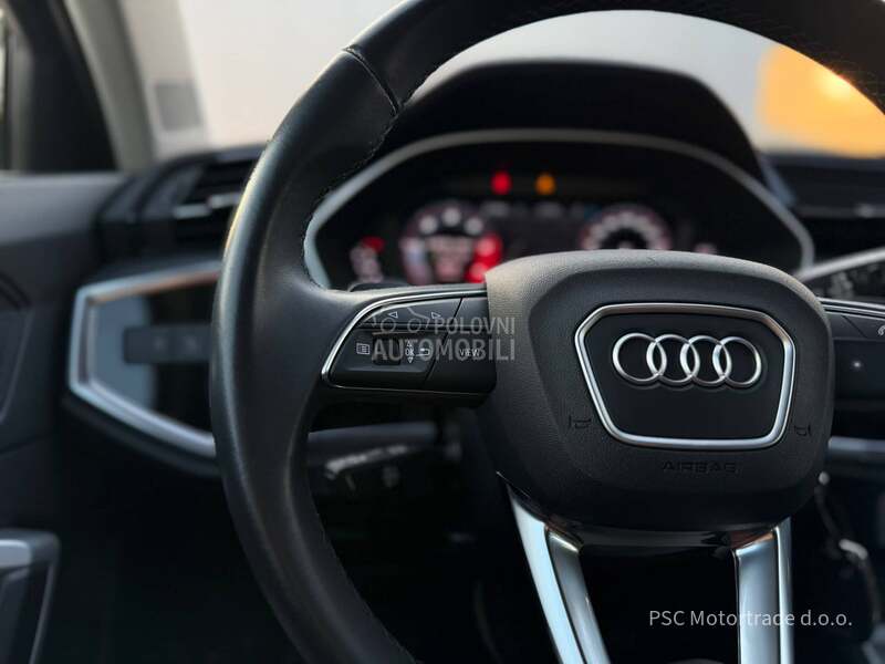 Audi Q3 Sport/Black/Matrix