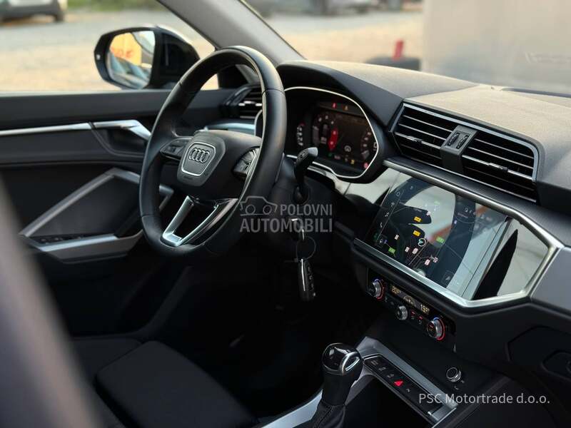 Audi Q3 Sport/Black/Matrix