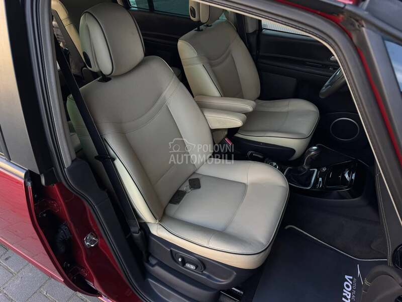 Renault Espace INITIALE PARIS