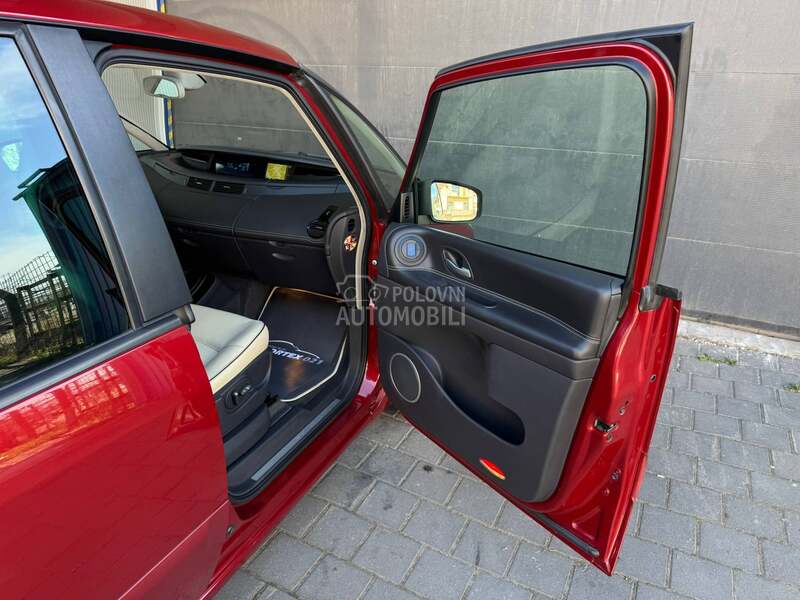 Renault Espace INITIALE PARIS