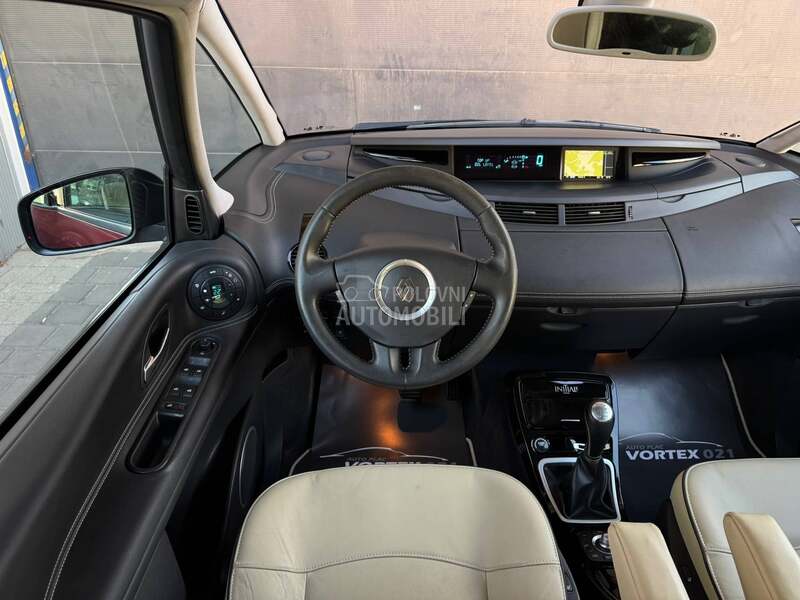 Renault Espace INITIALE PARIS