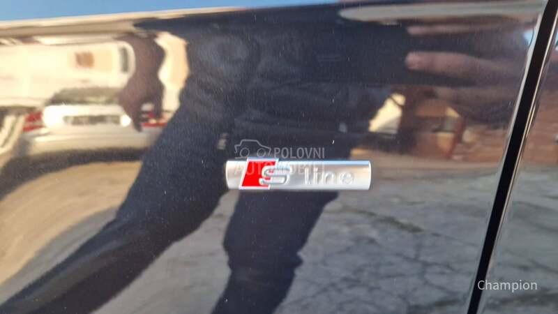 Audi A4 // S-LINE //