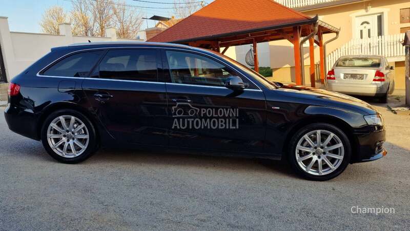 Audi A4 // S-LINE //