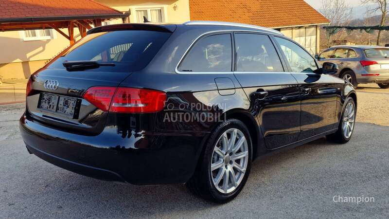 Audi A4 // S-LINE //