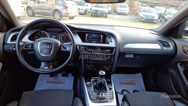 Audi A4 // S-LINE //