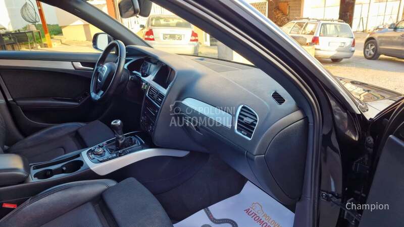 Audi A4 // S-LINE //