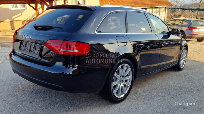 Audi A4 // S-LINE //