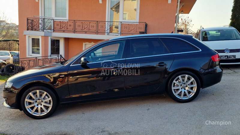 Audi A4 // S-LINE //