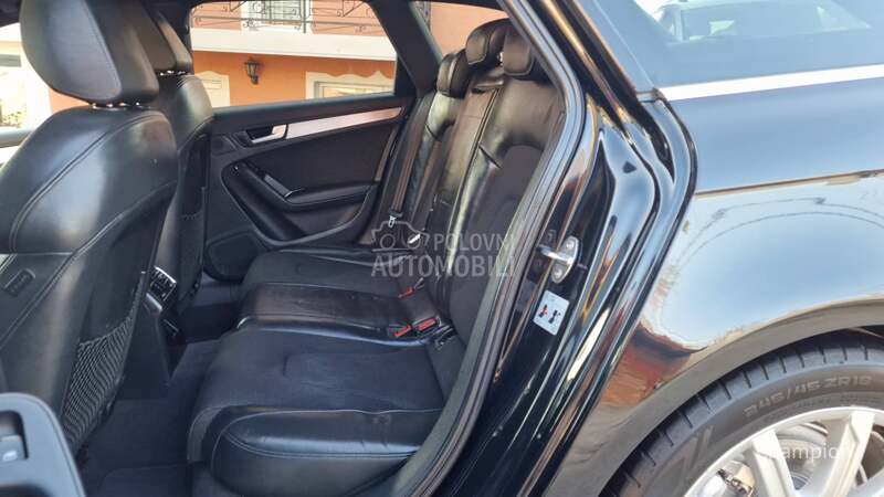 Audi A4 // S-LINE //