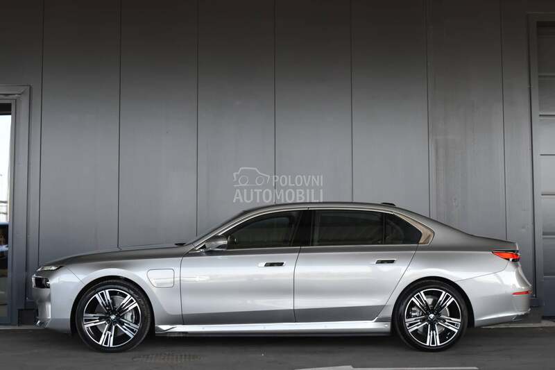 BMW 750 e xDrive Individual