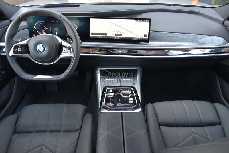 BMW 750 e xDrive Individual
