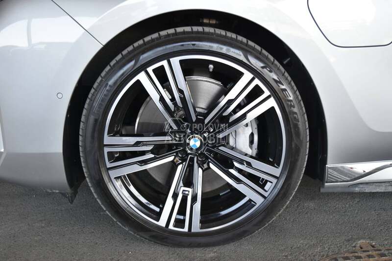 BMW 750 e xDrive Individual