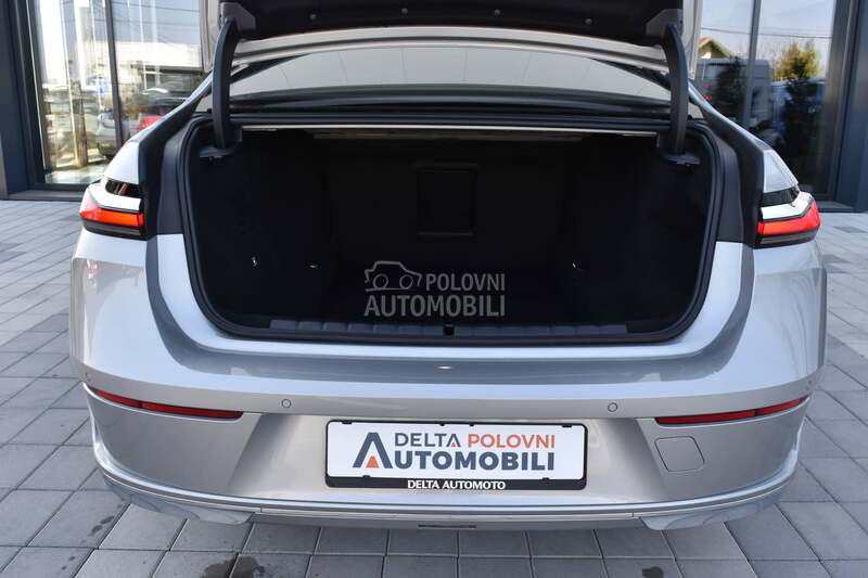 BMW 750 e xDrive Individual