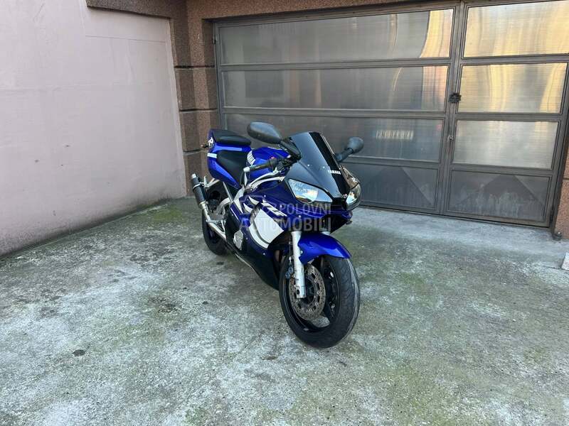Yamaha YZF R6 FABRIKA