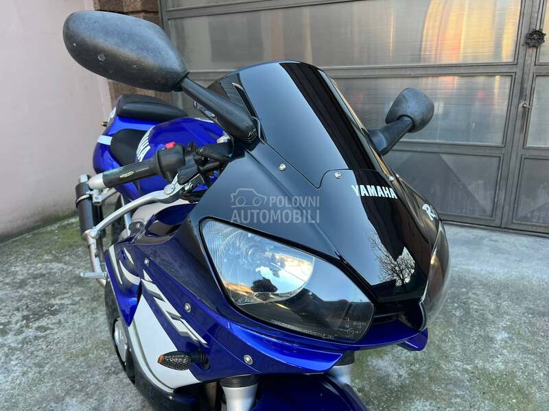 Yamaha YZF R6 FABRIKA