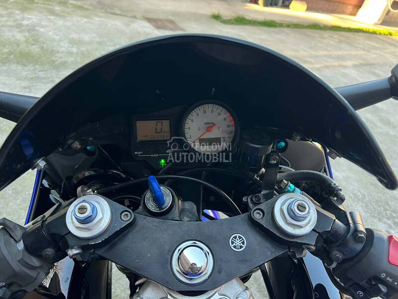 Yamaha YZF R6 FABRIKA