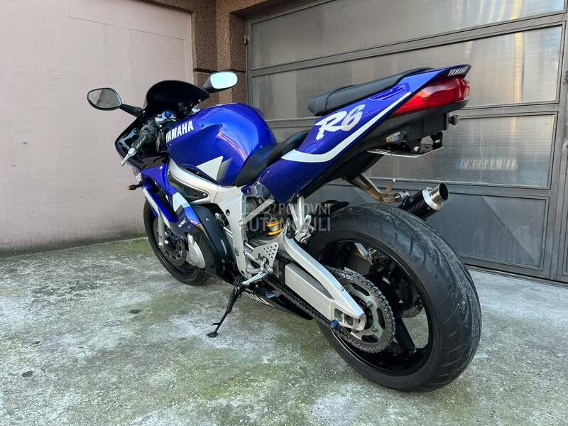 Yamaha YZF R6 FABRIKA