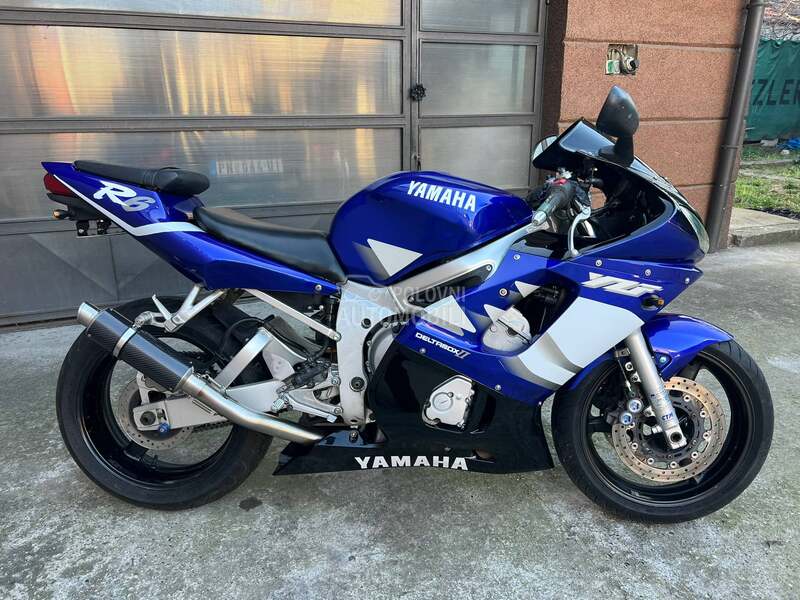 Yamaha YZF R6 FABRIKA
