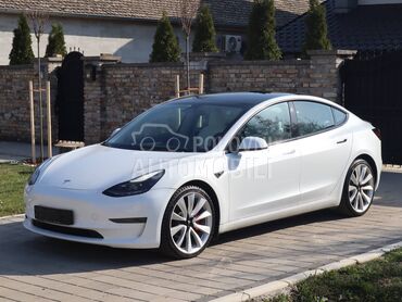 Tesla Model 3 AWD Performance