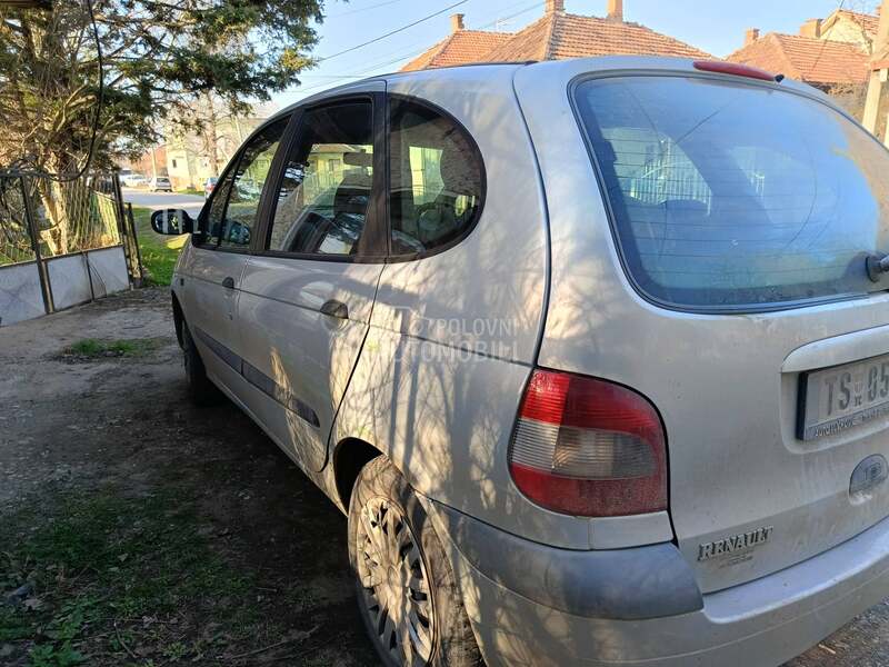 Renault Scenic 