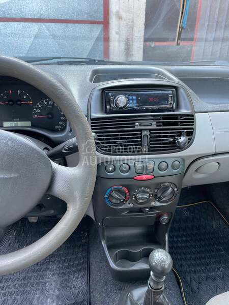 Fiat Punto 1.2 8v