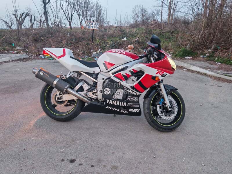 Yamaha R6