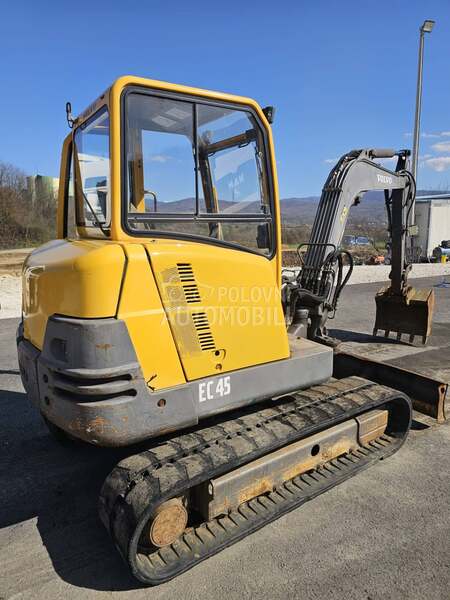 Volvo EC45