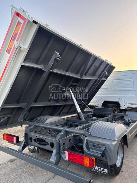 Mercedes Benz ATEGO818