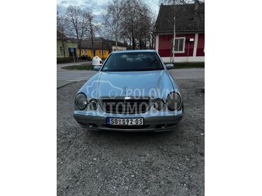 Mercedes Benz E 220 