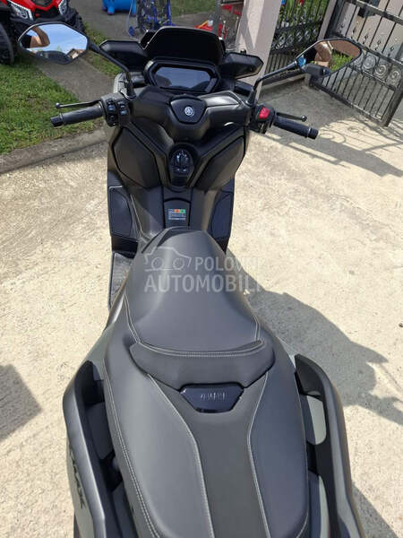 Yamaha Xmax / čitaj opis