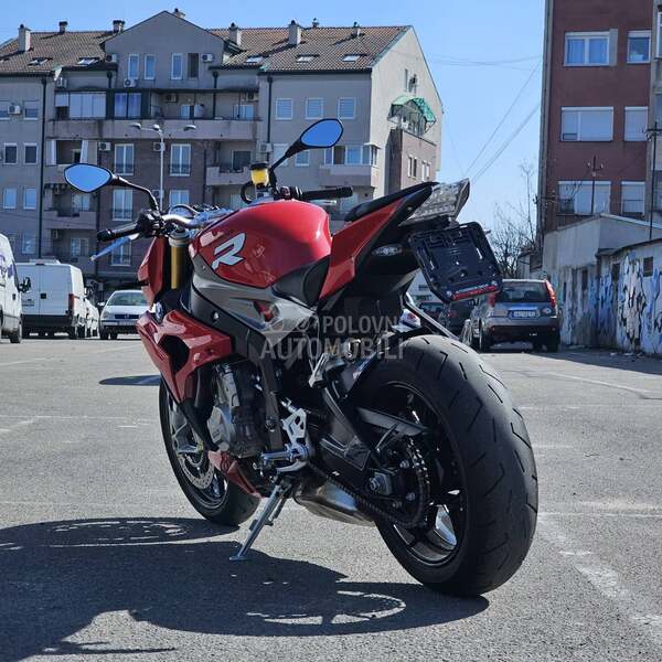 BMW S1000R