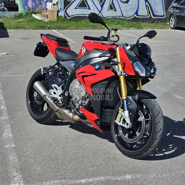 BMW S1000R
