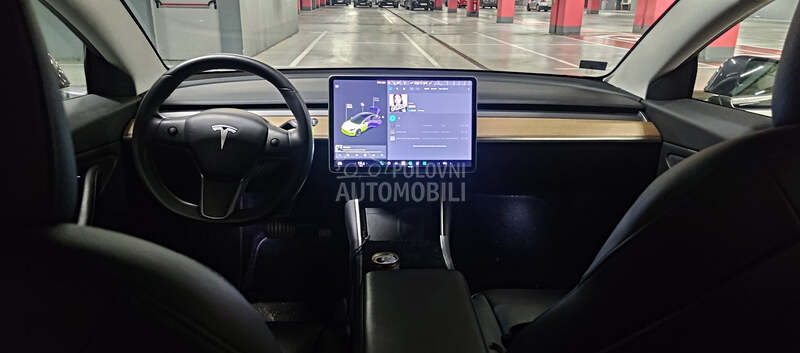Tesla Model 3 Long range