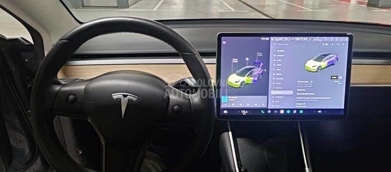 Tesla Model 3 Long range
