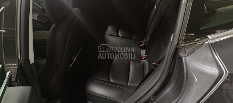 Tesla Model 3 Long range